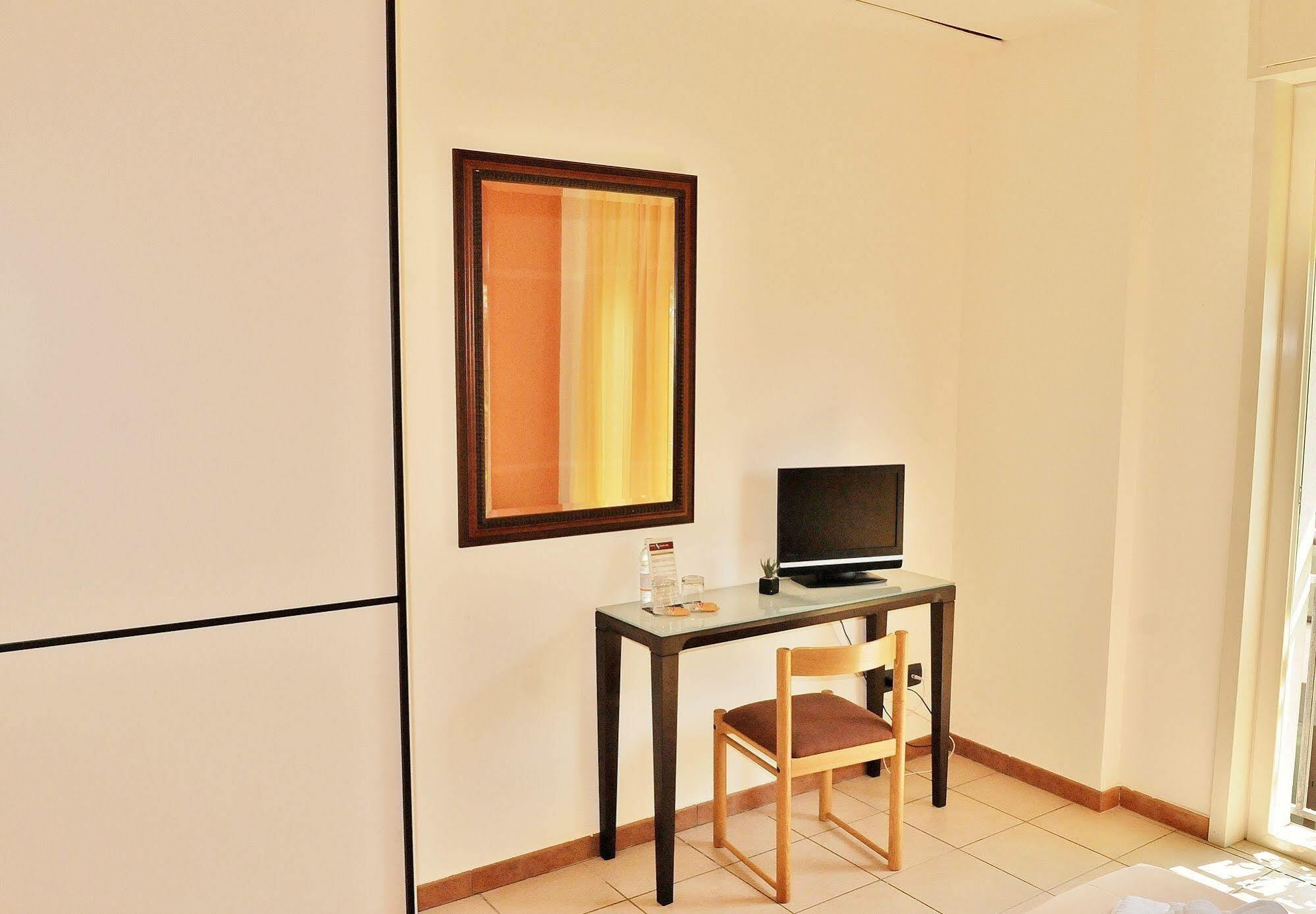 Hotel Rasula Alta Gravina di Catania Exteriér fotografie
