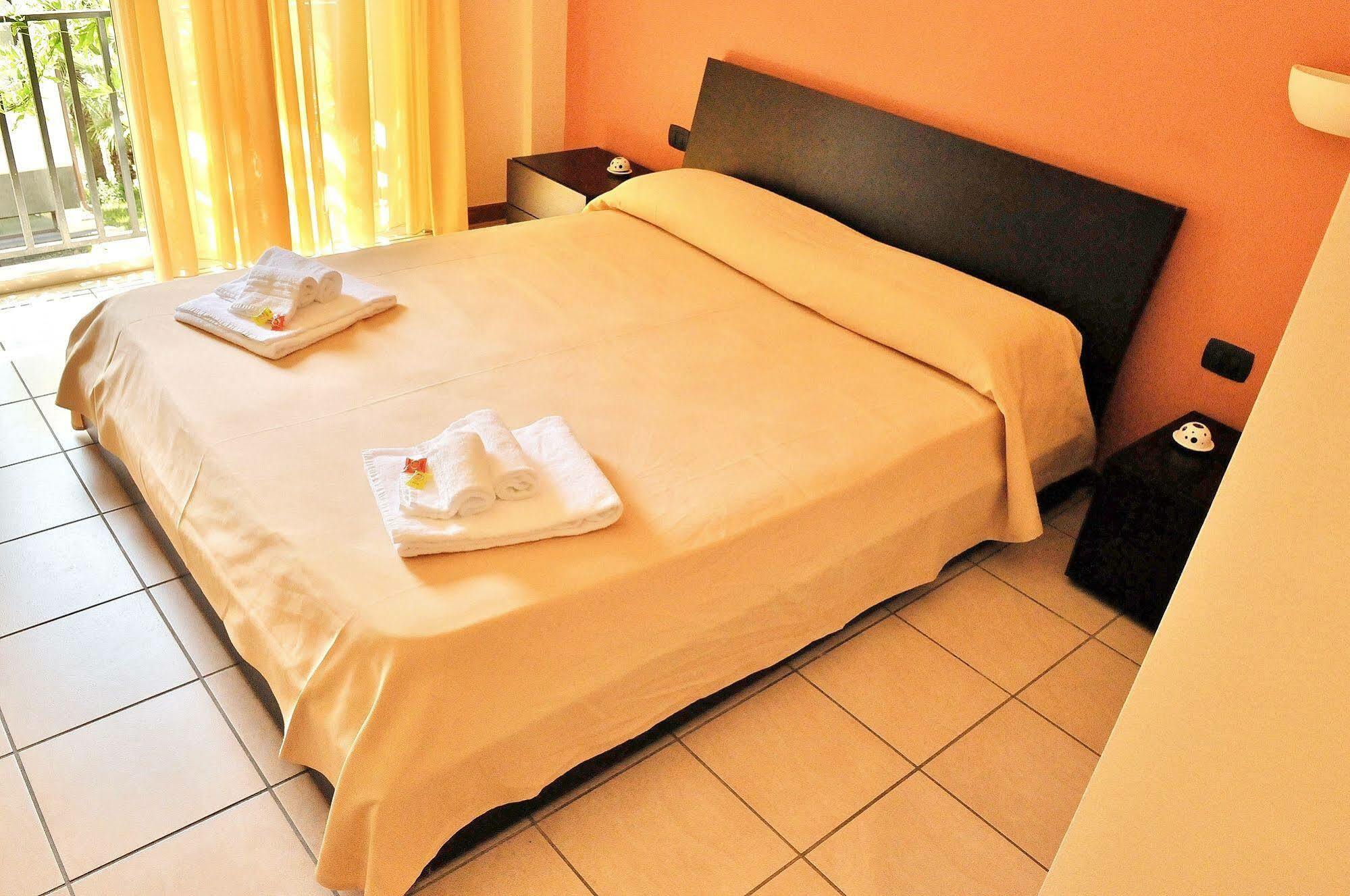Hotel Rasula Alta Gravina di Catania Exteriér fotografie